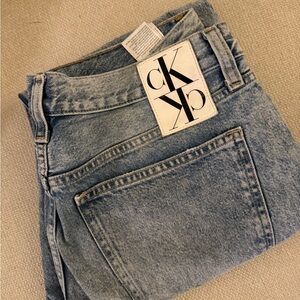 Calvin Klein CK Distressed Boyfriend Jeans Light Wash